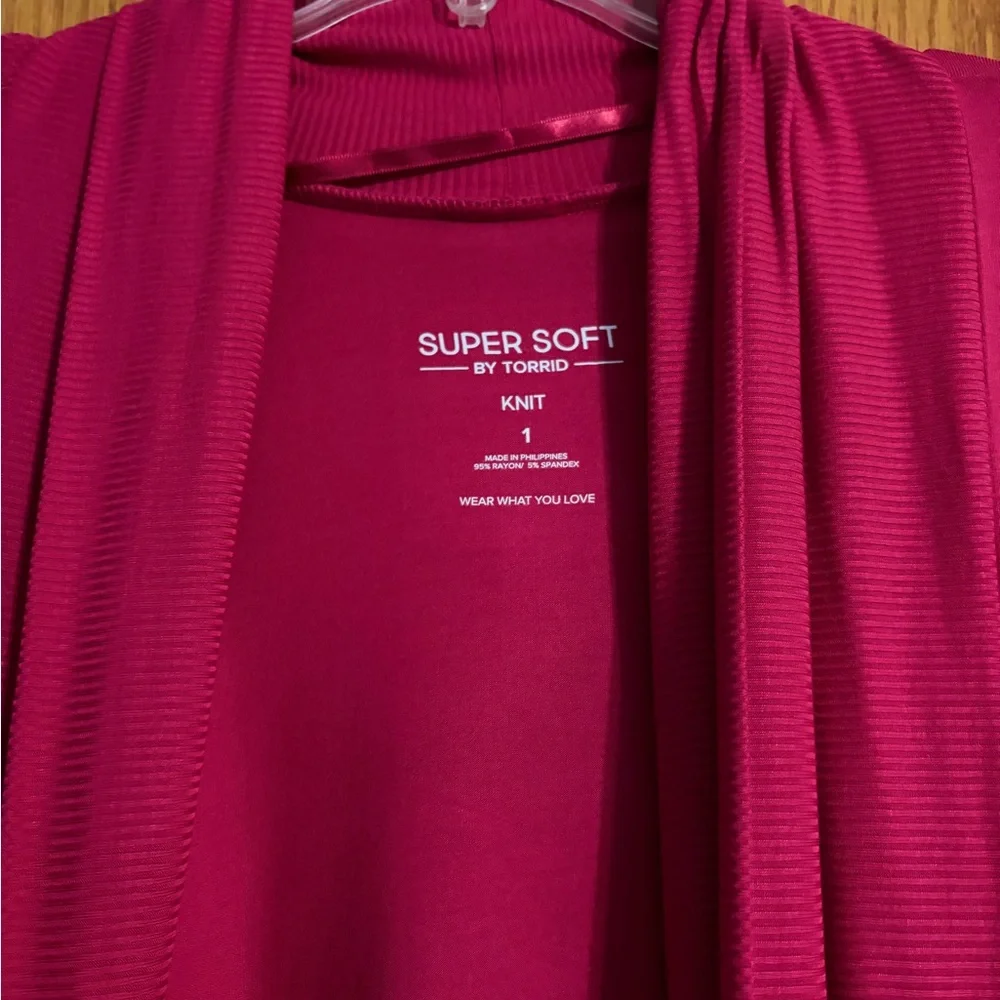 Torrid Women's Fuchsia Robe - Picture 3 of 3